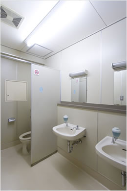 ���q�g�C��